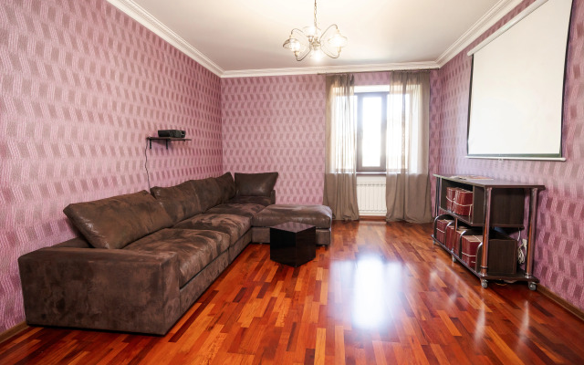 Grushewuy Sad Guest House