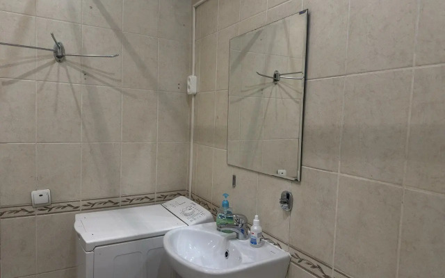 U M Rizhskaya Flat