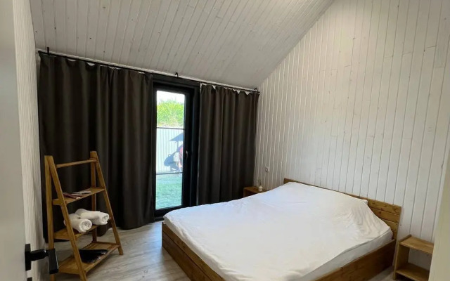 Частный дом Barn-House у леса с бассейном и банным чаном