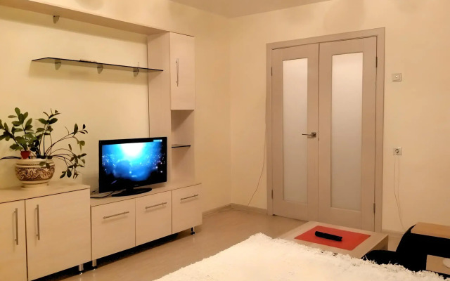 Ryadom S Akvaparkom Riviera Flat