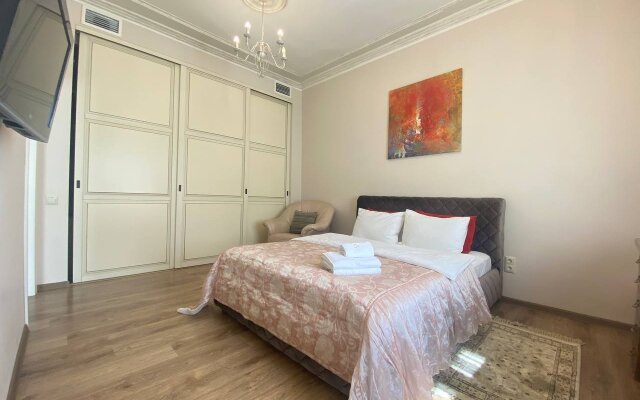4-komnatnye HomeApart pr-t Nezavisimosti, 23 Apartments