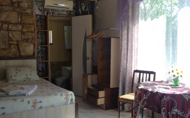Evelinka Guest House