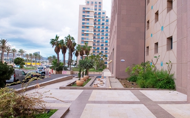 Luxury Suites by Notaly Ariel - Carmel Beach Apartments