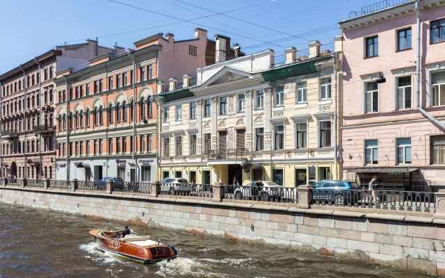 Квартира Апартаменты У Банковского Мостика