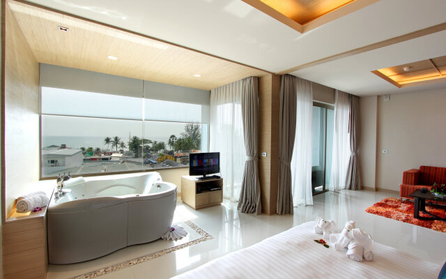 Курортный отель The Kee Resort & Spa