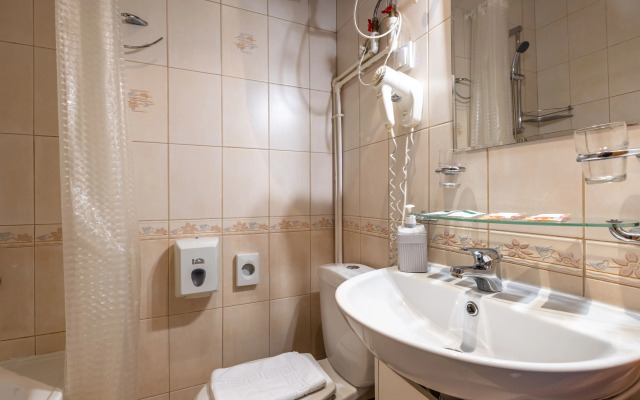 Dvukhmestnye City Lights Na Nevskom S Odnoy Krovatyyu Apartments