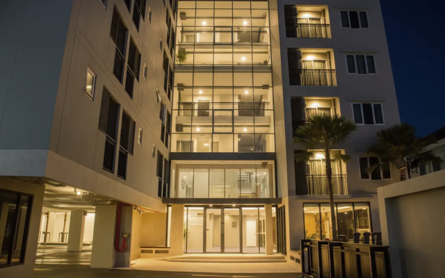 Отель UTD8 Hotel & Residence