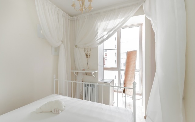 V Tihom Tsentre Flat