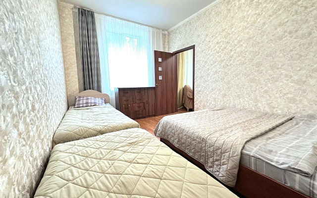 Квартира трехкомнатная в центре на Весенней