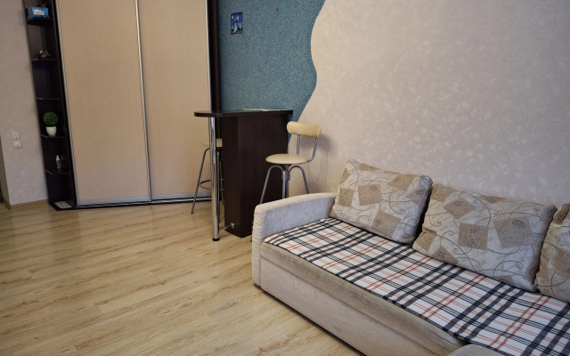 Na Kommunarov Apartments