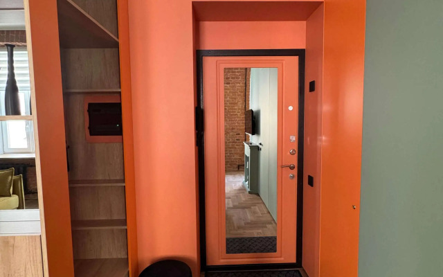 Studiya S Dizaynerskim Remontom Flat
