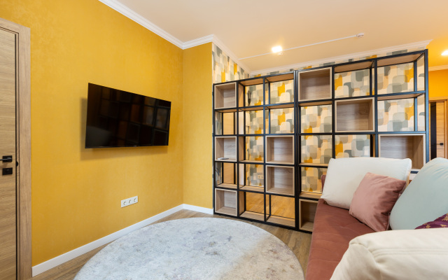 LuxHoll Flat