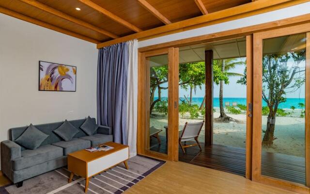 Курортный Отель Fiyavalhu Resort Maldives