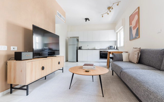 Blueground at Florentine Garden view Quiet ID78 Apartments