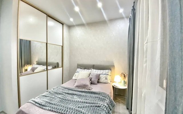 Квартира 1к квартира Есенина 4