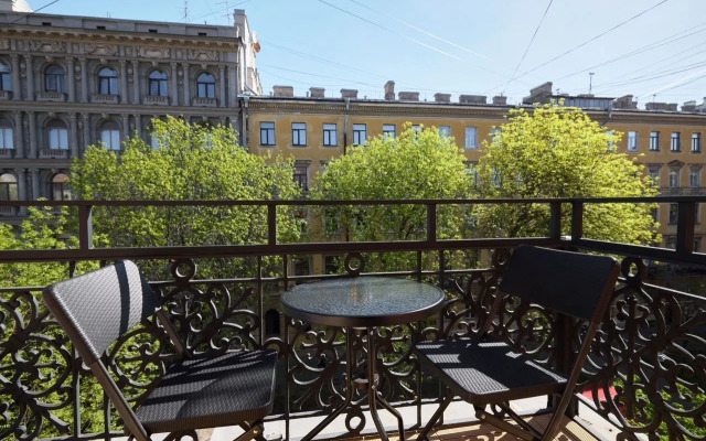 Апартаменты на 5-й линии Васильевского острова 34