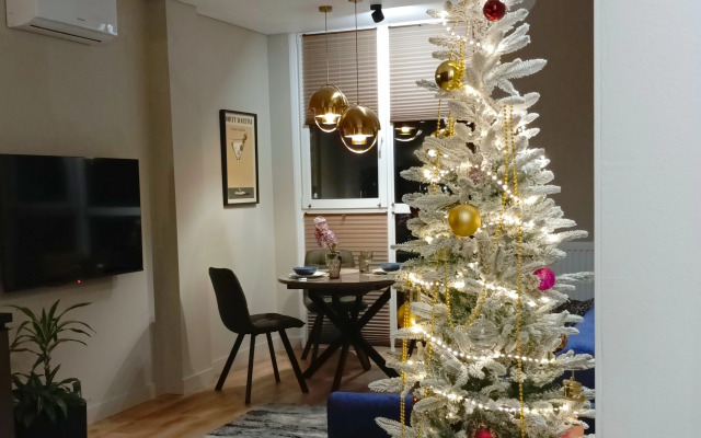 Апартаменты Новые уютные Клен в доме бизнес-класса с охраной