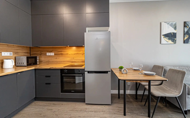 Квартира 2 Ночи на улице Автолюбителей 1Г/2