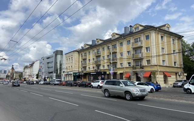 Ploschad Pobedy Flat