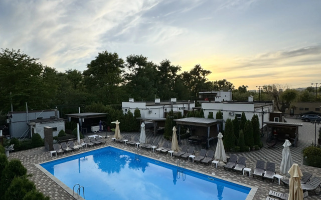Avangard Hotel