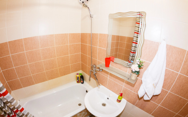 Квартира Народная 30А "ЦВЕТЫ"