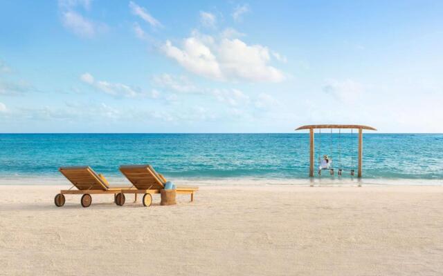Hilton Maldives Amingiri Resort & Spa
