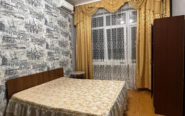 Elina Guest House