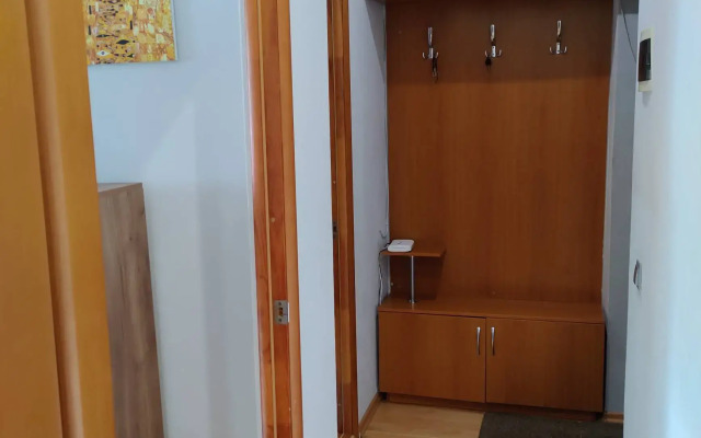 Na Atamanskaya 60A Flat
