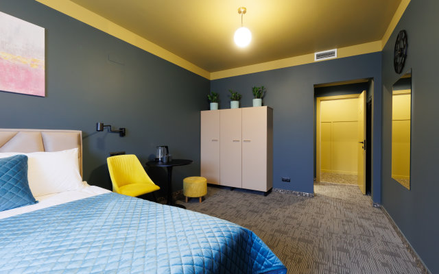 Simple Hotel B9 Furnished rooms