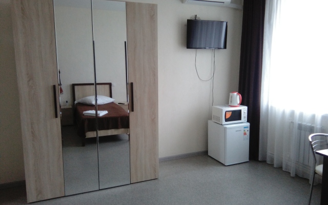Yo-Moyo Hotel