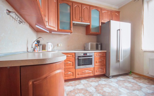 Квартира просторная на станции метро Пионерская