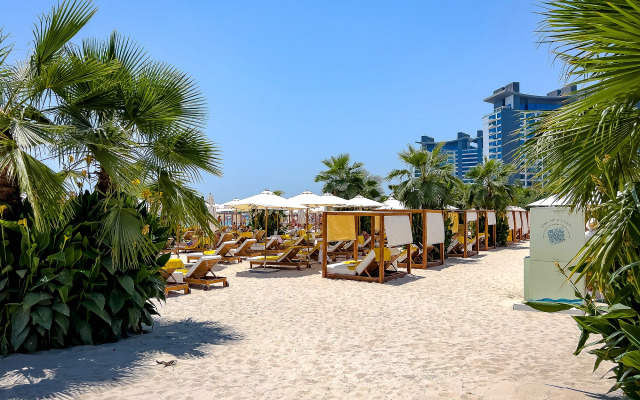 2B Fairmont Residence Palm Jumeira Sea View Apartments