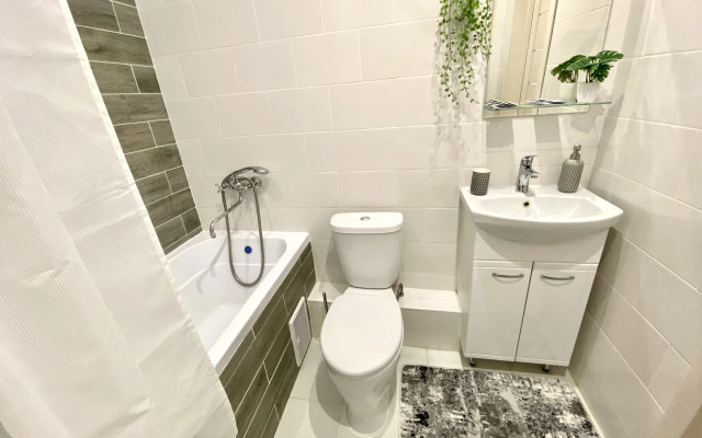 S Vidom Na Zaeltsovskiy Park Apartments