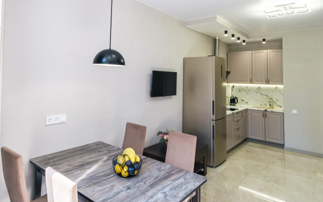 Luxury v Tsentre Sochi Flat