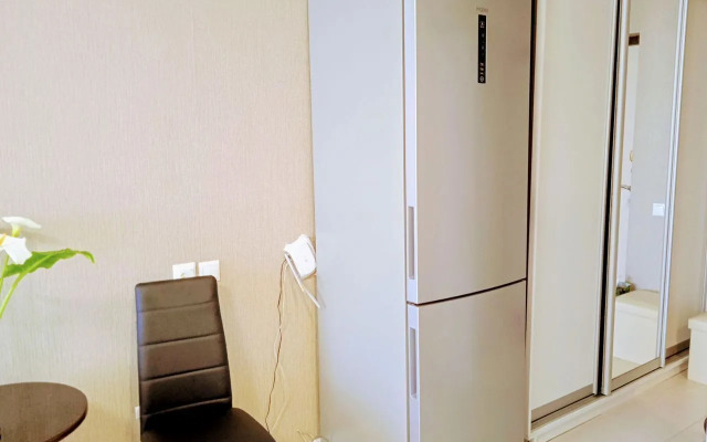 Prostornaya V 300 Metrakh Do Naberezhnoy Flat