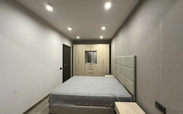 2-K na Ulitse Nalbandyana, NB250 Flat