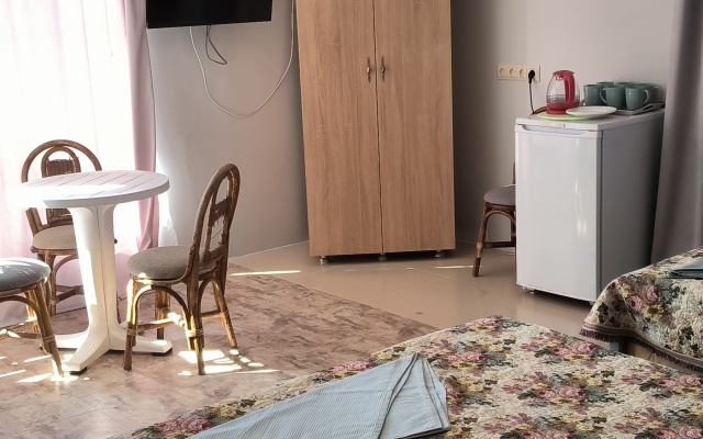 Na Beregu Guest House