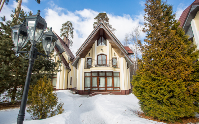 Dvoryanskoe Gnezdo Hotel