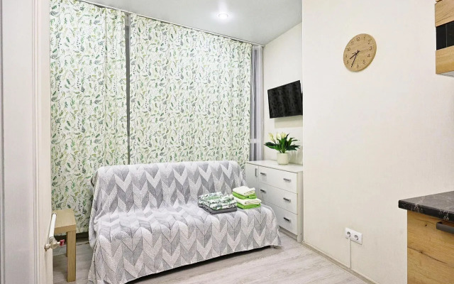 Квартира студия светлая в апарт-отеле Октава