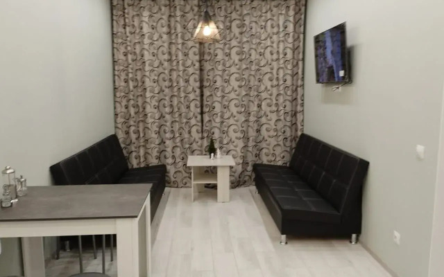 Na Rimskoy Ulitse Flat