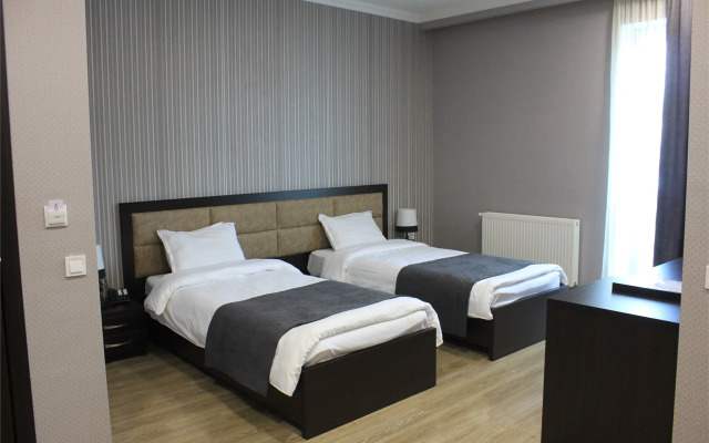 Отель "Вишневый сад"