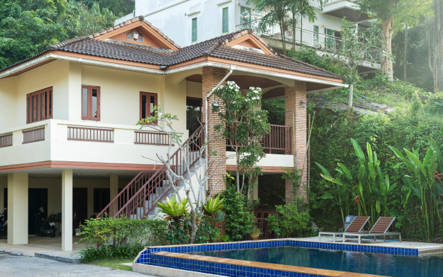 2BR Villa in Kathu l Pool Parking Villa