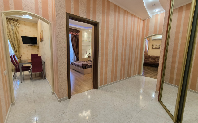 Апартаменты у пляжа Парк Победы на 5 гостей