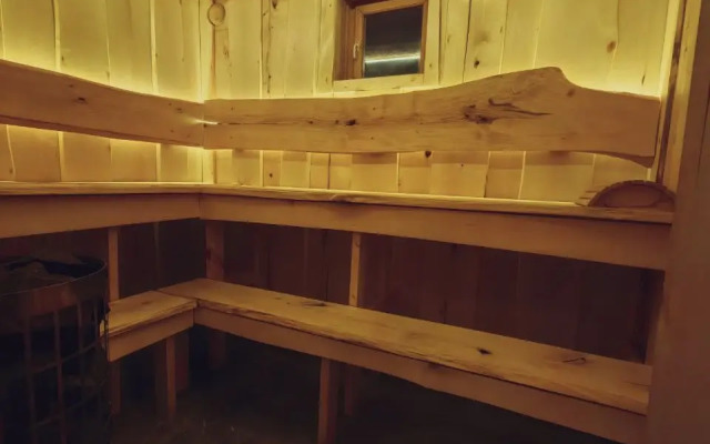 Tikhiy Sosed Guest House
