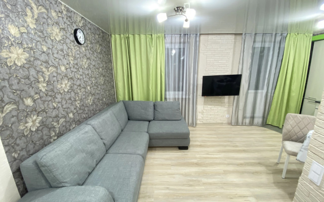 Квартира на Радужной Улице 13