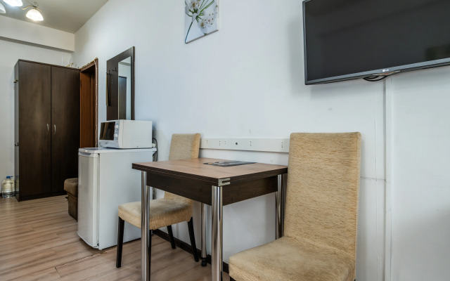 plot - Byudzhetnye s balkonom 10 Apartments