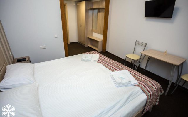 Sportivno-Gostinichnyij Kompleks Zima-Leto Hotel