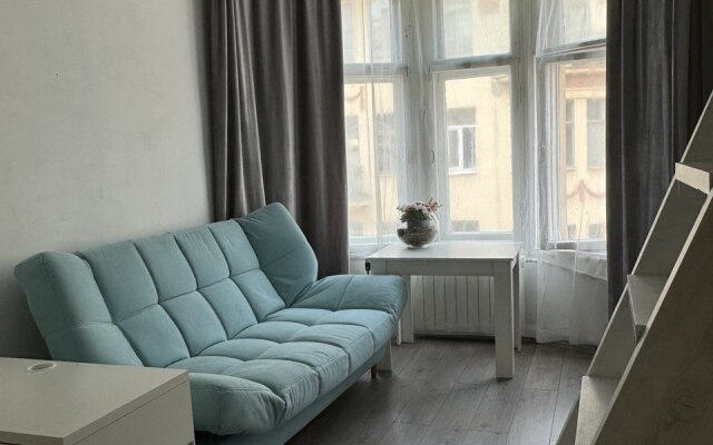 Na Rubinshteyna 23 Flat