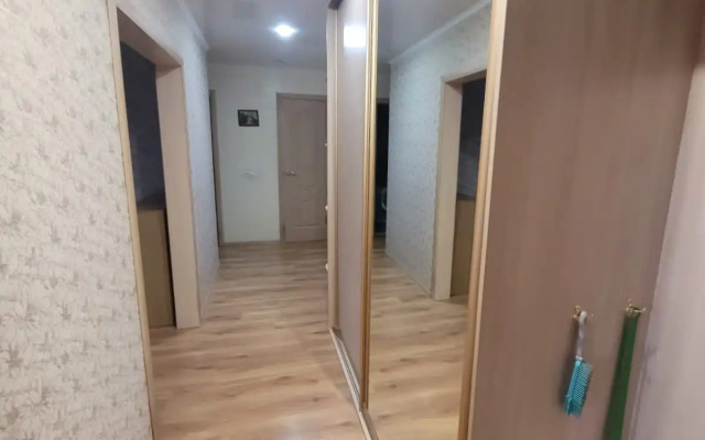 U Galerei Voyazh V Tsentre Flat