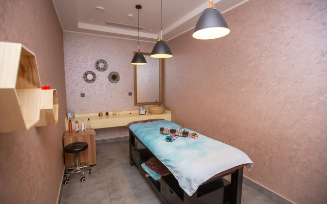 Premium Park Hotel